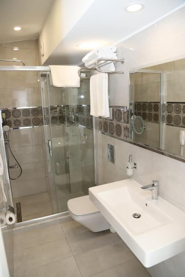 Novus Hotel Istanbul Exterior photo