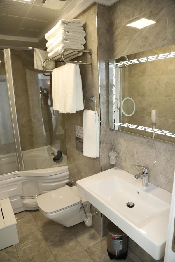 Novus Hotel Istanbul Exterior photo